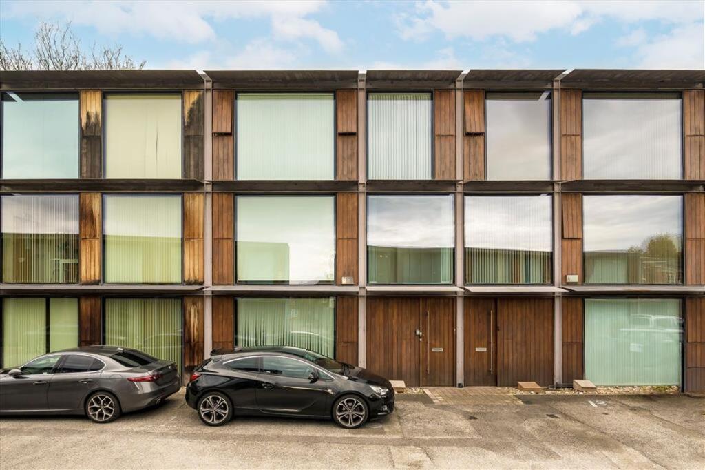 1 bed 1st Floor Flat for rent in Eltham. From Dexters - Lee