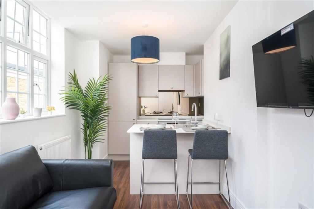 1 bed 1st Floor Flat for rent in Sidcup. From Dexters - Lee