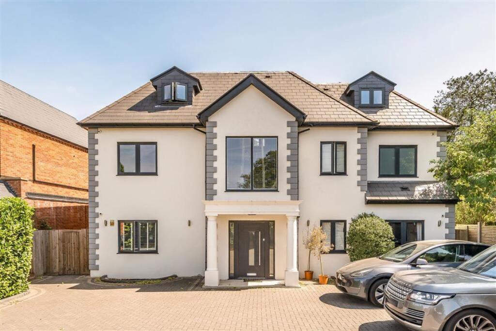 6 bed Detached for rent in Chislehurst. From Dexters - Lee