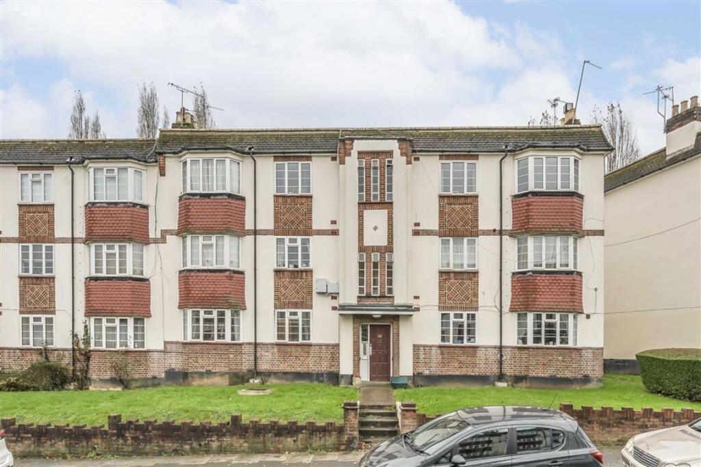 2 bed 1st Floor Flat for rent in Chislehurst. From Dexters - Lee