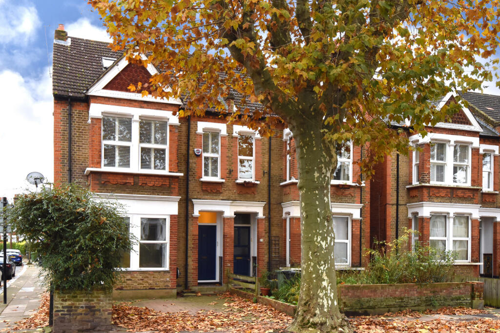 2 bed Mid Terraced House for rent in Catford. From Pickwick Estates - Honor Oak 2 bed Mid Terraced House for rent in Catford. From Pickwick Estates - Honor Oak