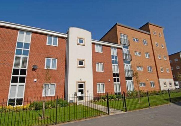 2 bed Flat for rent in Hale. From PointProperties