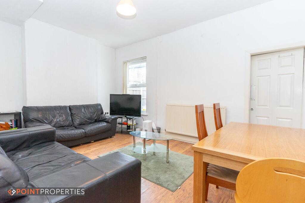 6 bed Mid Terraced House for rent in Liverpool. From Point Properties - Liverpool 6 bed Mid Terraced House for rent in Liverpool. From Point Properties - Liverpool