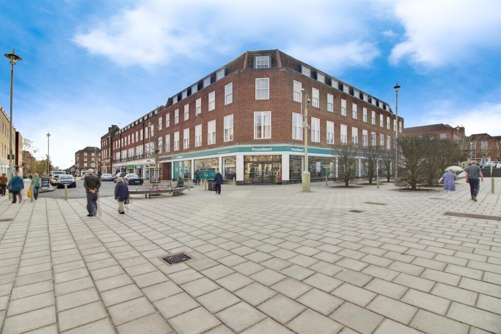 2 bed Apartment for rent in Welwyn Garden City. From Point Properties - Liverpool