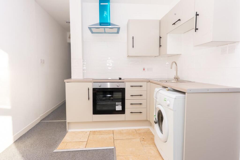 2 bed Apartment for rent in Liverpool. From Point Properties - Liverpool