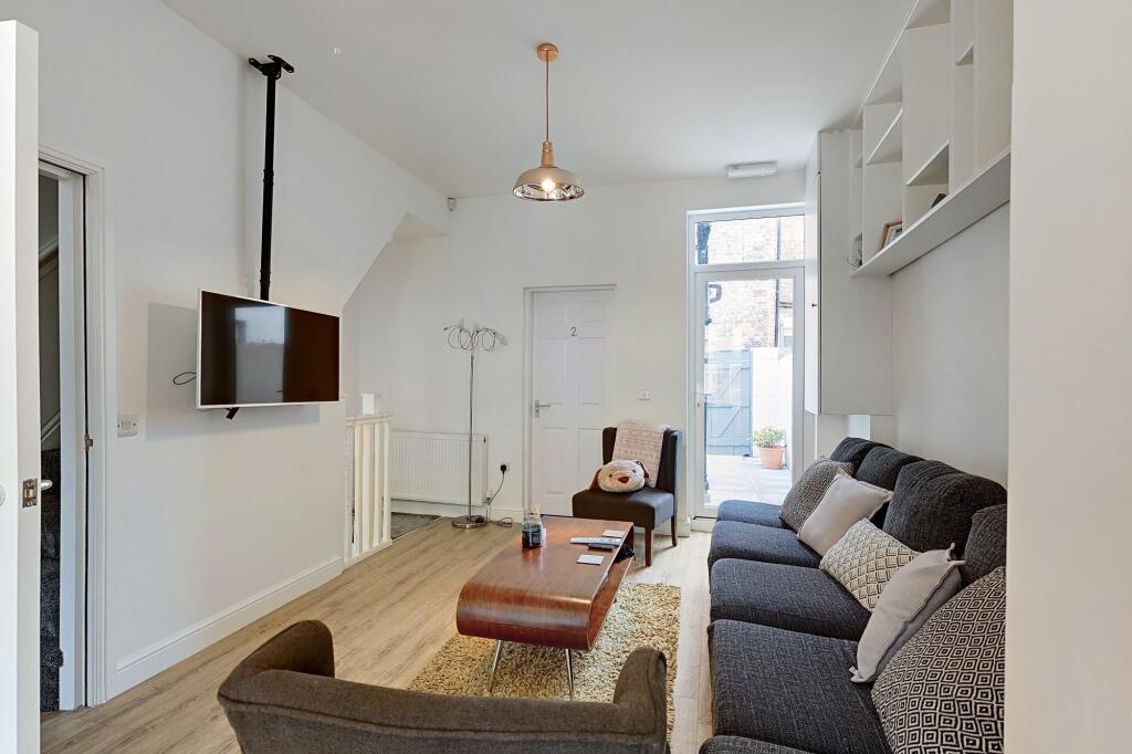 6 bed Mid Terraced House for rent in Liverpool. From Point Properties - Liverpool 6 bed Mid Terraced House for rent in Liverpool. From Point Properties - Liverpool