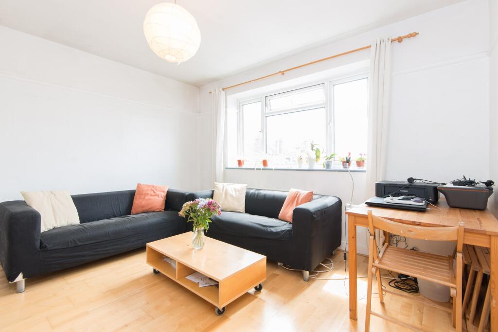 3 bed 1st Floor Flat for rent in London. From Portico - Battersea 3 bed 1st Floor Flat for rent in London. From Portico - Battersea