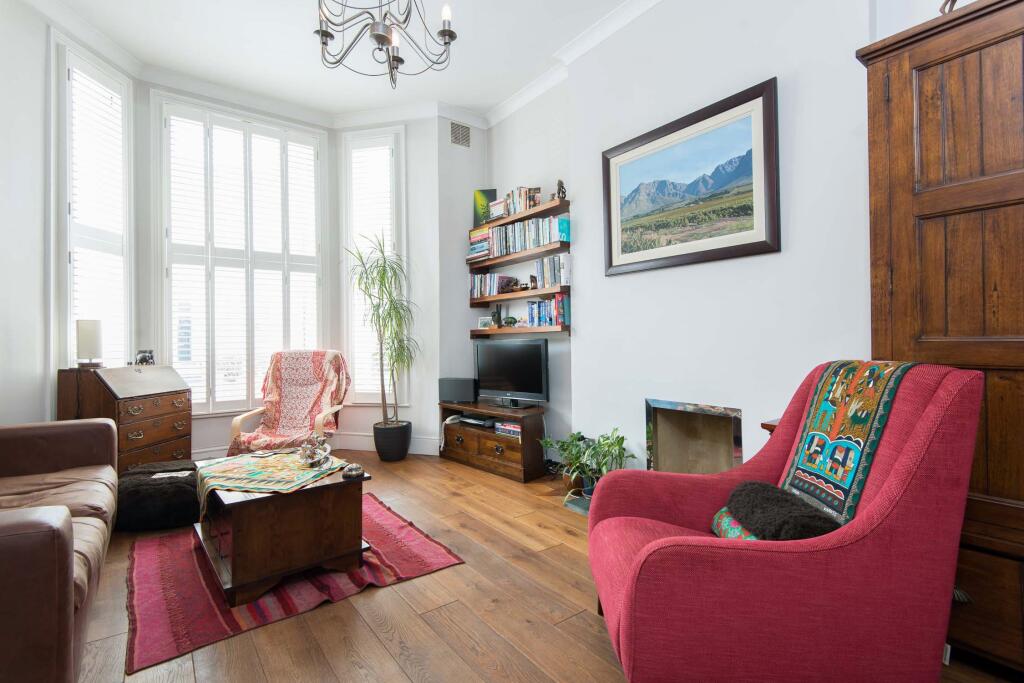 2 bed 1st Floor Flat for rent in Battersea. From Portico - Battersea