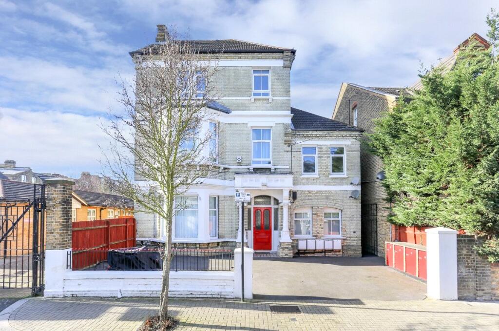 2 bed 1st Floor Flat for rent in Streatham. From Portico - Battersea