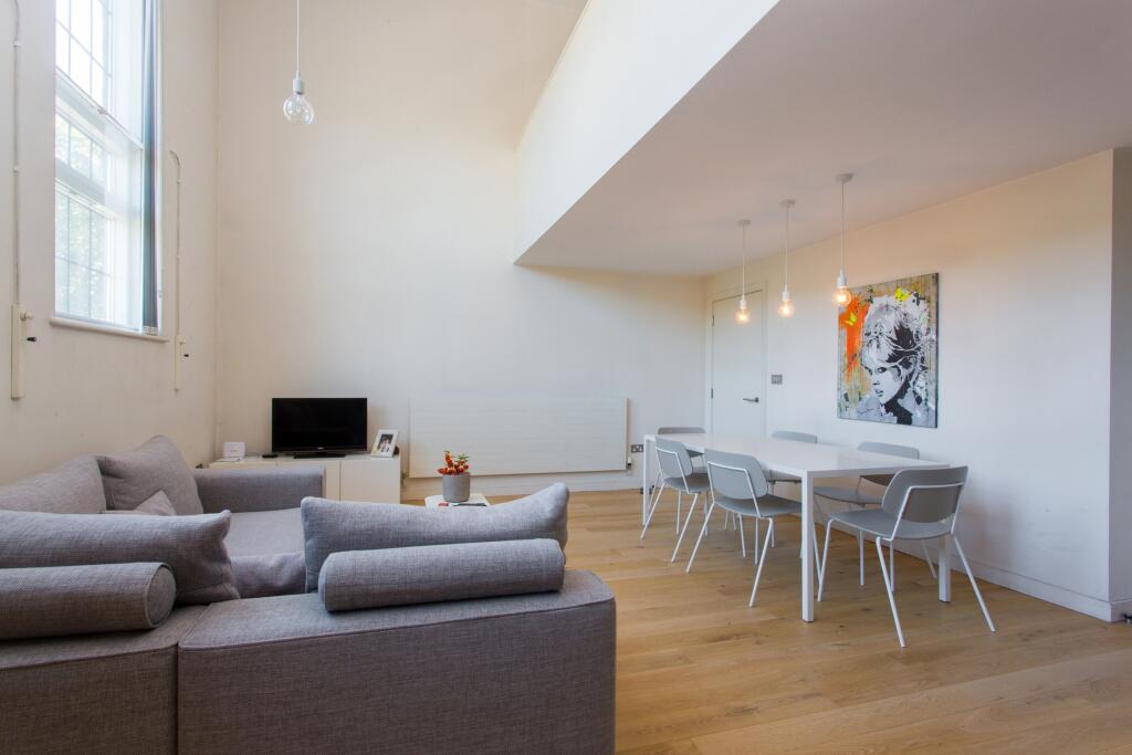 1 bed 1st Floor Flat for rent in Battersea. From Portico - Battersea