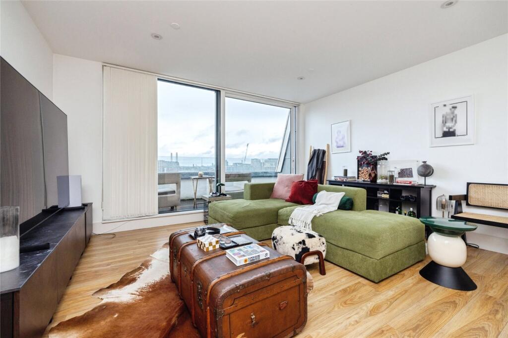 2 bed 1st Floor Flat for rent in Clapham. From Portico - Battersea