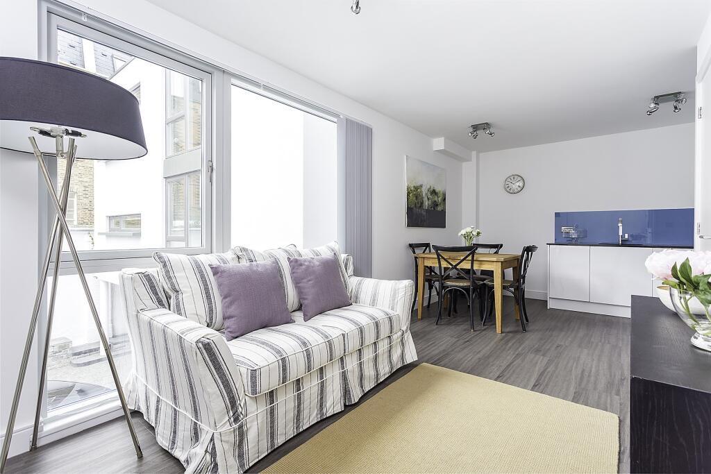 1 bed 1st Floor Flat for rent in Islington. From Portico - Bloomsbury