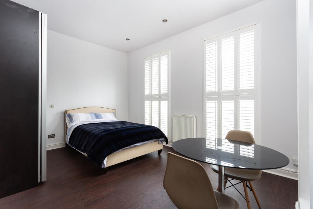4 bed 1st Floor Flat for rent in Islington. From Portico - Bloomsbury