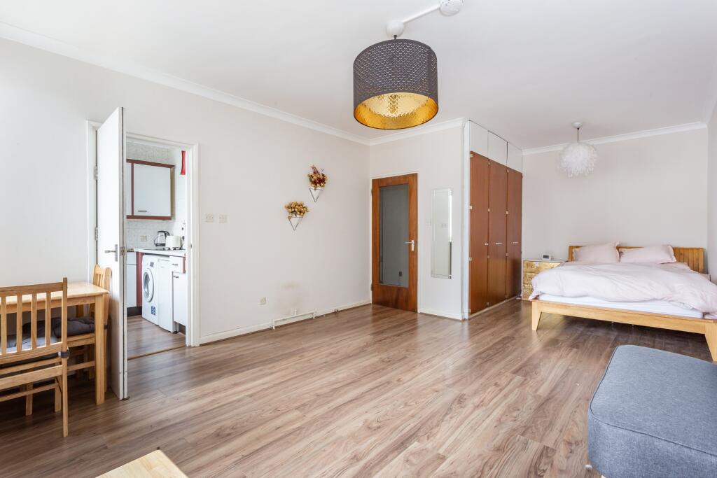 0 bed 1st Floor Flat for rent in London. From Portico - Fulham