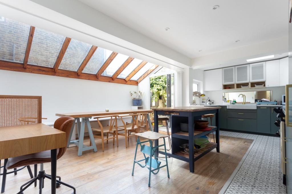 3 bed Mid Terraced House for rent in Fulham. From Portico - Fulham