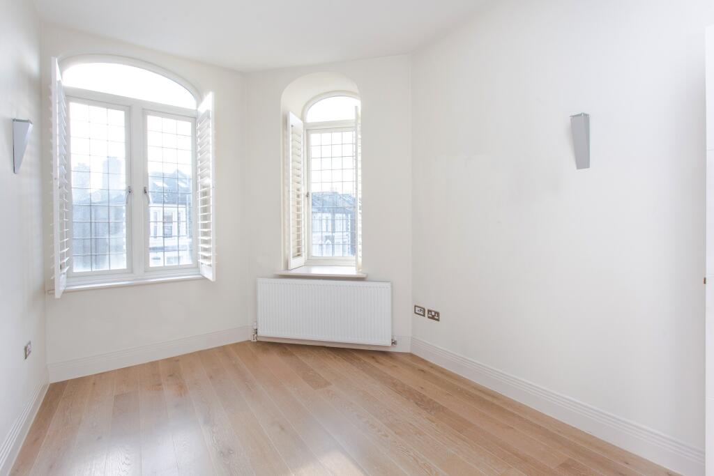 1 bed 1st Floor Flat for rent in Fulham. From Portico - Fulham