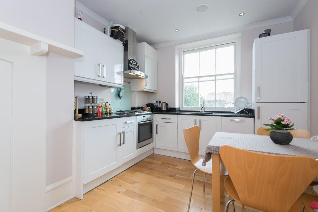 1 bed 1st Floor Flat for rent in Fulham. From Portico - Fulham
