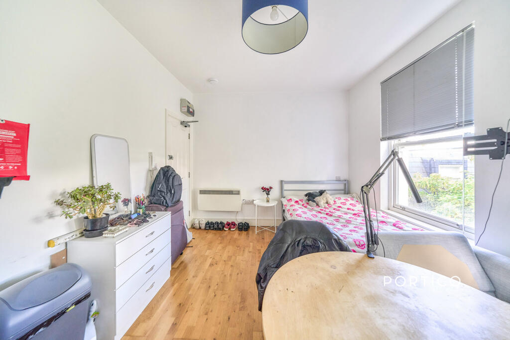 4 bed Studio for rent in Hammersmith. From Portico - Fulham