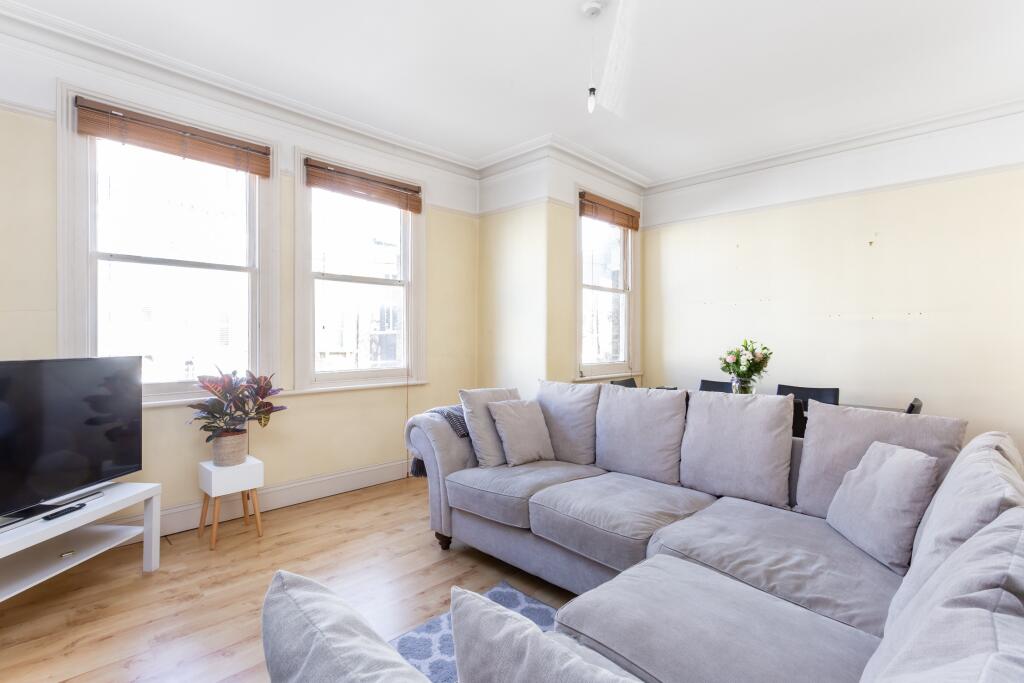 2 bed 1st Floor Flat for rent in London. From Portico - Fulham
