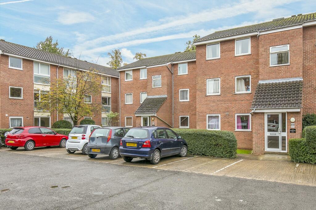 1 bed 1st Floor Flat for rent in Hammersmith. From Portico - Hammersmith