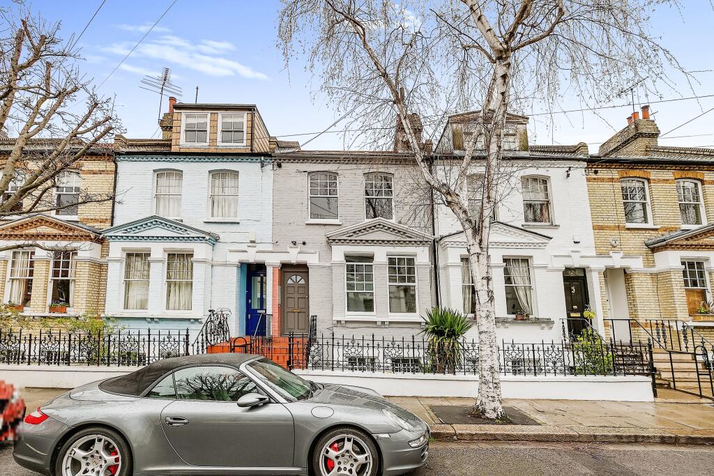 4 bed Mid Terraced House for rent in Fulham. From Portico - Hammersmith