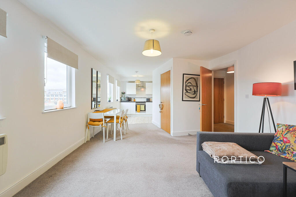 1 bed 1st Floor Flat for rent in Acton. From Portico - Hammersmith 1 bed 1st Floor Flat for rent in Acton. From Portico - Hammersmith