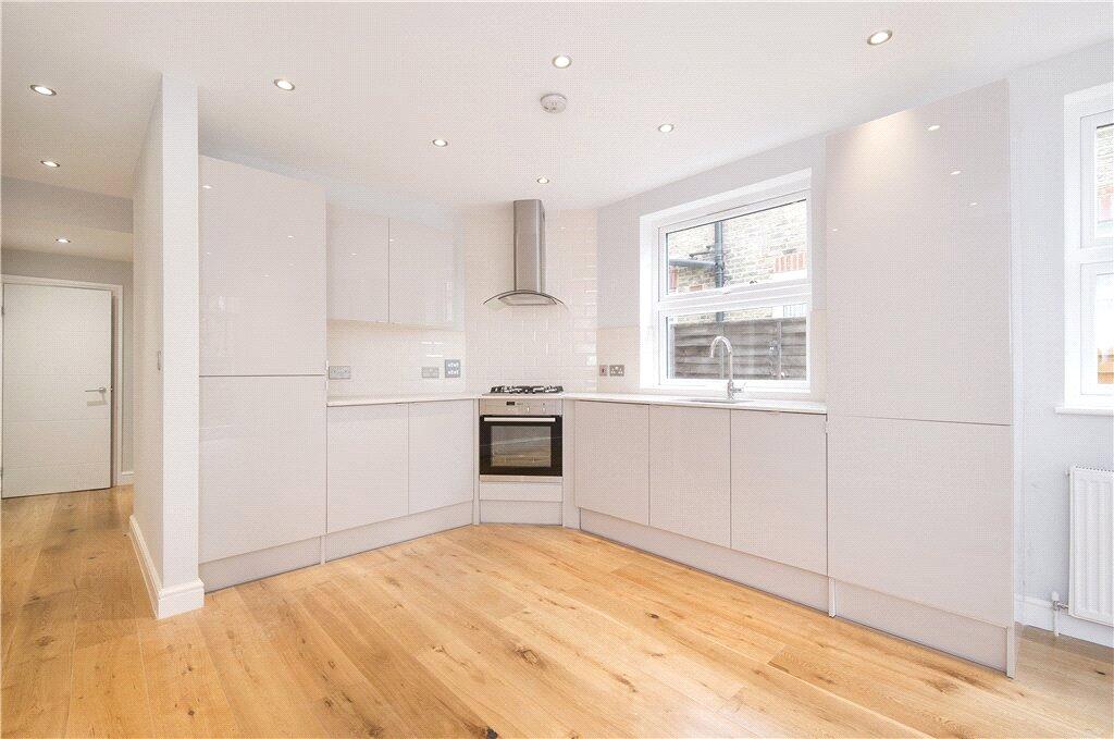 2 bed 1st Floor Flat for rent in London. From Portico - Hammersmith