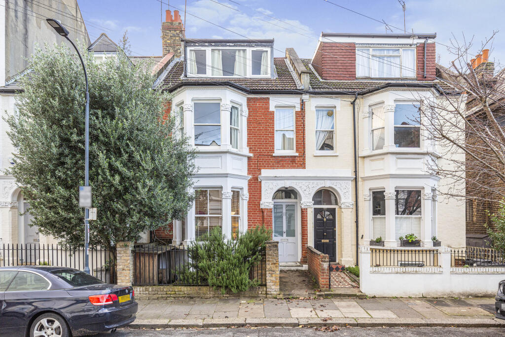 1 bed 1st Floor Flat for rent in London. From Portico - Hammersmith