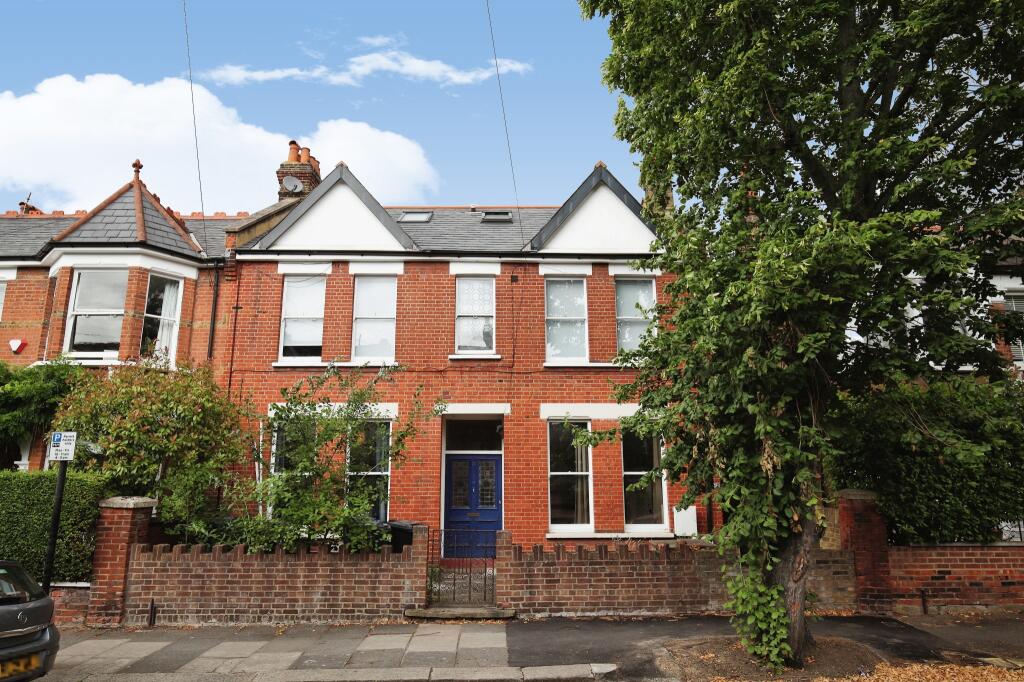 3 bed 1st Floor Flat for rent in Acton. From Portico - Hammersmith