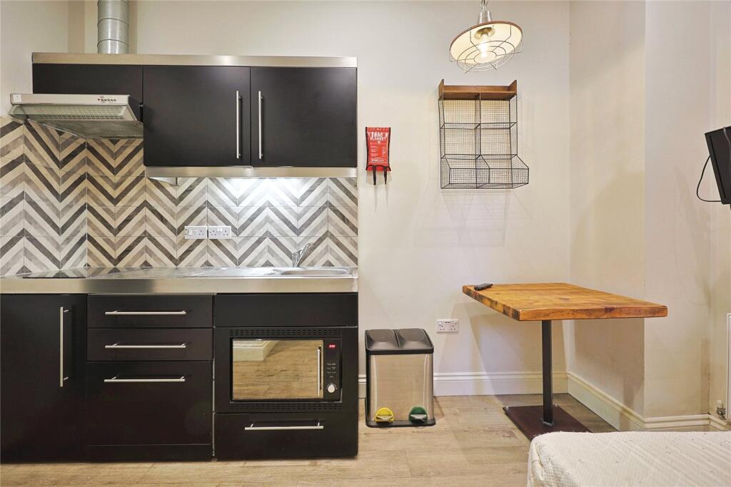 4 bed Studio for rent in London. From Portico - Hammersmith 4 bed Studio for rent in London. From Portico - Hammersmith