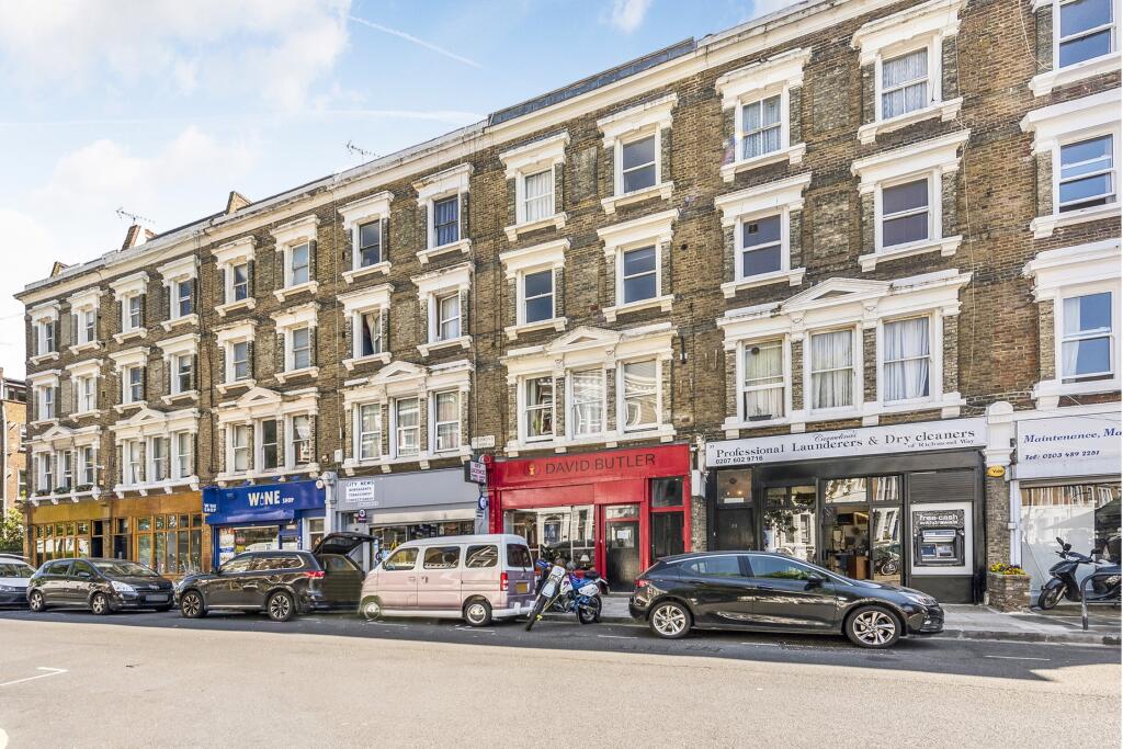 1 bed 1st Floor Flat for rent in London. From Portico - Hammersmith
