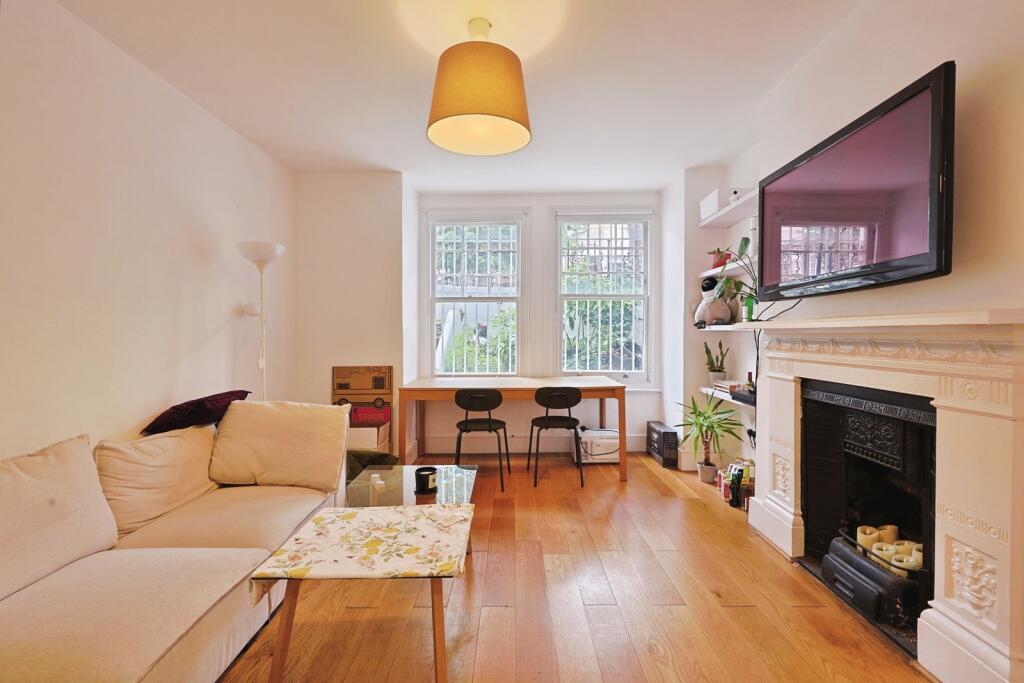 4 bed Mid Terraced House for rent in London. From Portico - Hammersmith