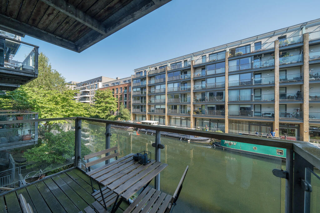 3 bed 1st Floor Flat for rent in Islington. From Portico - Islington