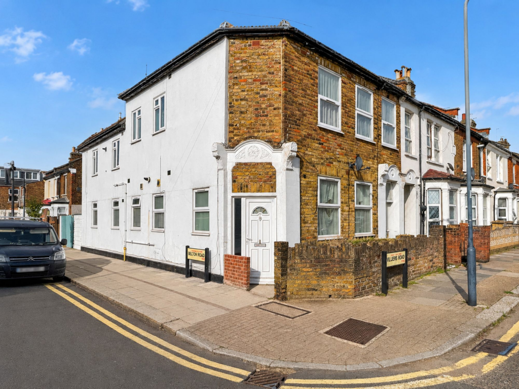 1 bed End of Terrace for rent in London. From Portland Estate Agents - London 1 bed End of Terrace for rent in London. From Portland Estate Agents - London
