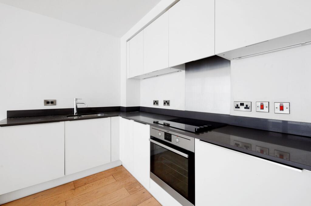 2 bed 1st Floor Flat for rent in Hendon. From Portland Estate Agents - London 2 bed 1st Floor Flat for rent in Hendon. From Portland Estate Agents - London