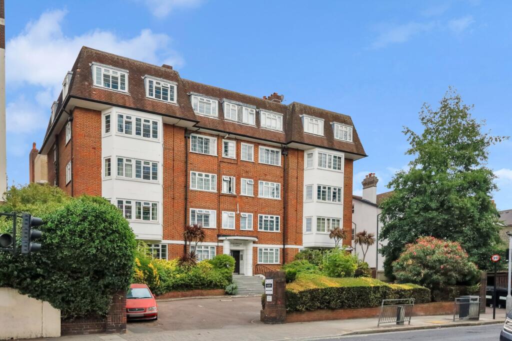 2 bed 1st Floor Flat for rent in Willesden. From Portland Estate Agents - London