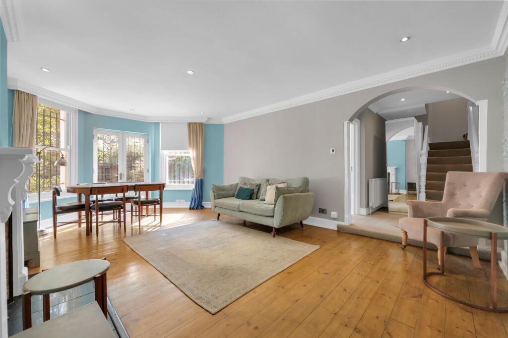 3 bed 1st Floor Flat for rent in London. From Portland Estate Agents - London