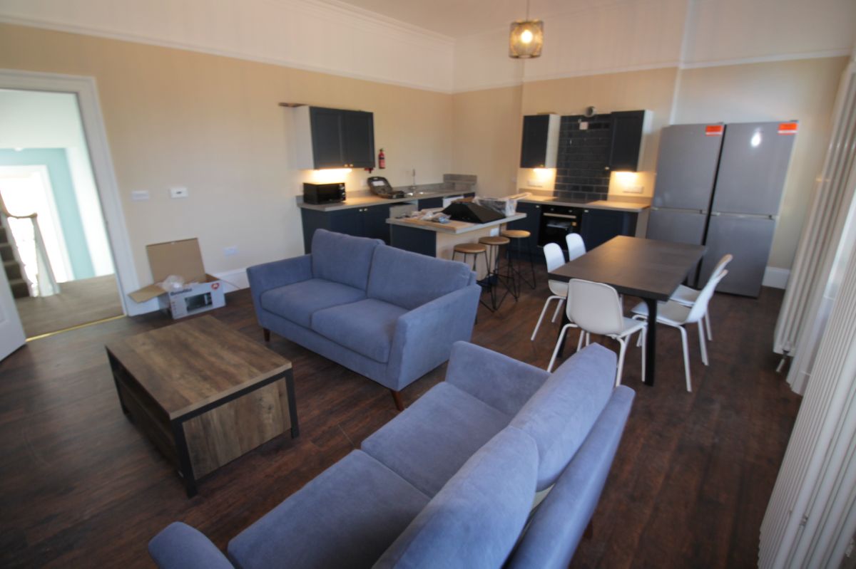 5 bed Mid Terraced House for rent in Newcastle upon Tyne. From Portland Residential