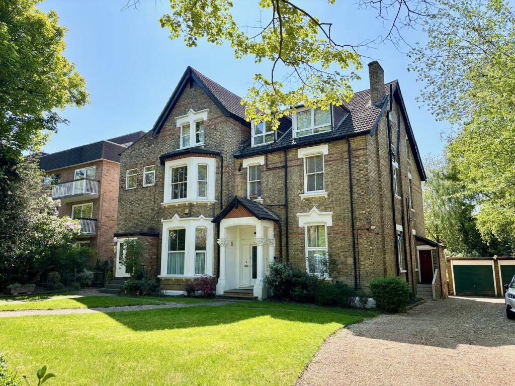 2 bed Apartment for rent in Beckenham. From Proctors - Bromley
