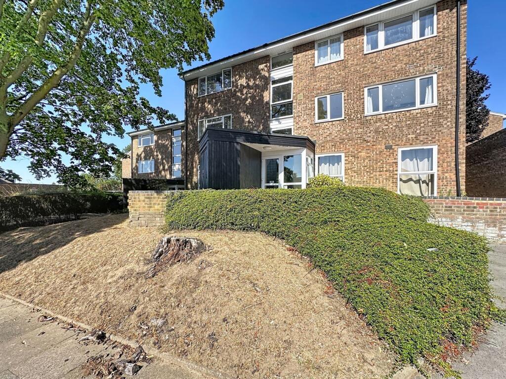 2 bed 1st Floor Flat for rent in Orpington. From Proctors - Petts Wood
