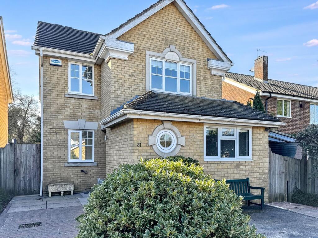 4 bed Detached for rent in Orpington. From Proctors - Petts Wood 4 bed Detached for rent in Orpington. From Proctors - Petts Wood