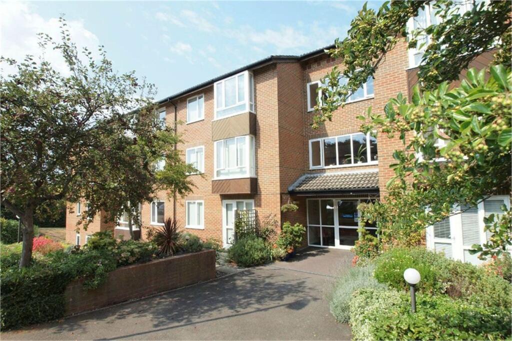 1 bed House (unspecified) for rent in Keston Mark. From Proctors - Shirley