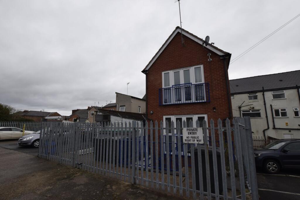 1 bed 1st Floor Flat for rent in Derby. From Professional Properties - Derby