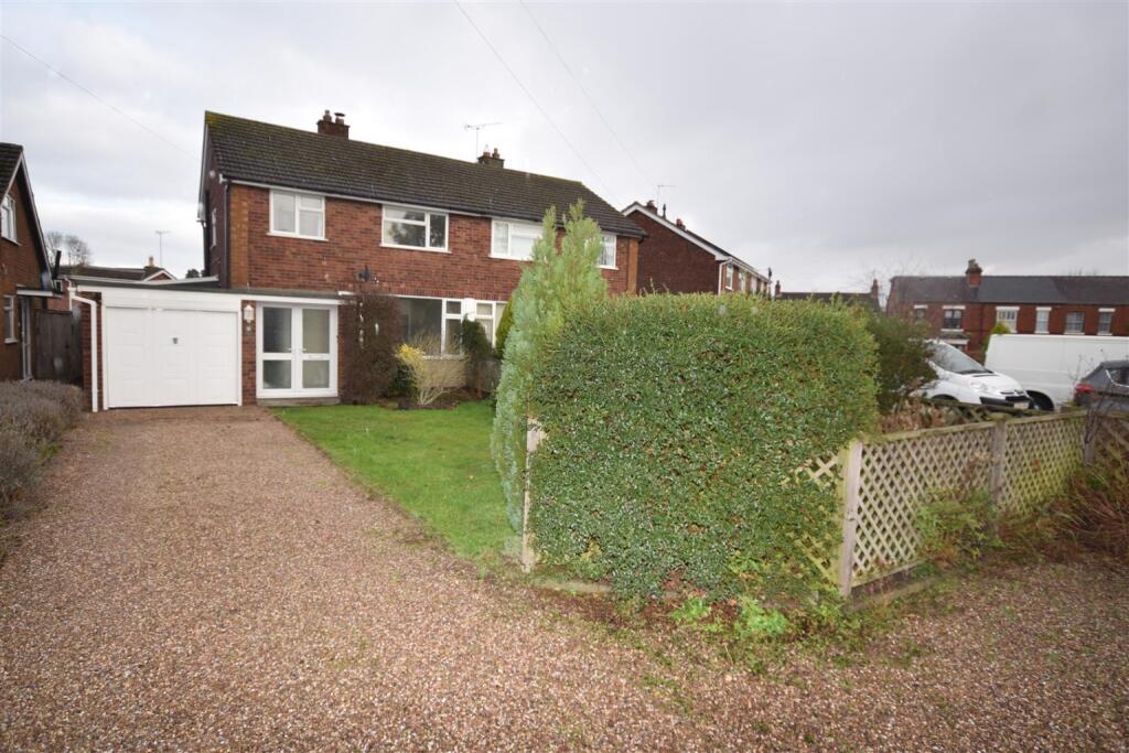3 bed Semi Detached for rent in Barton-under-Needwood. From Professional Properties - Derby
