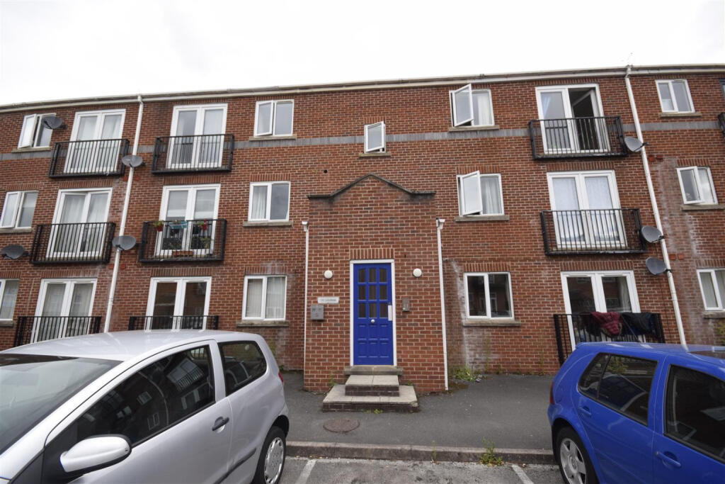 1 bed 1st Floor Flat for rent in Mackworth. From Professional Properties - Derby