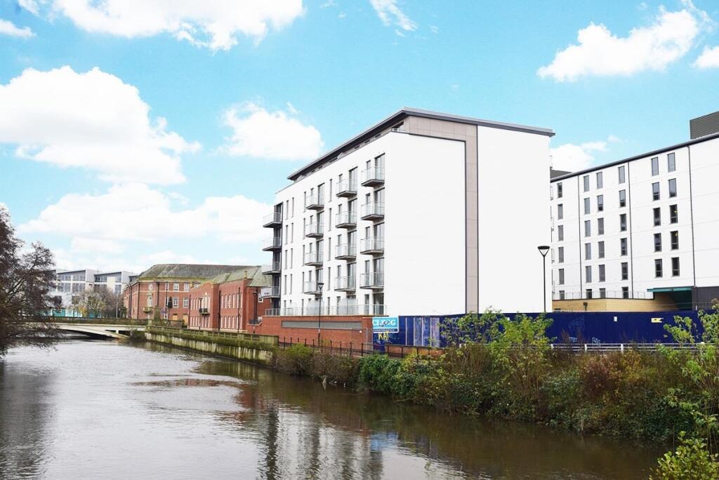 2 bed Penthouse for rent in Derby. From Professional Properties - Derby