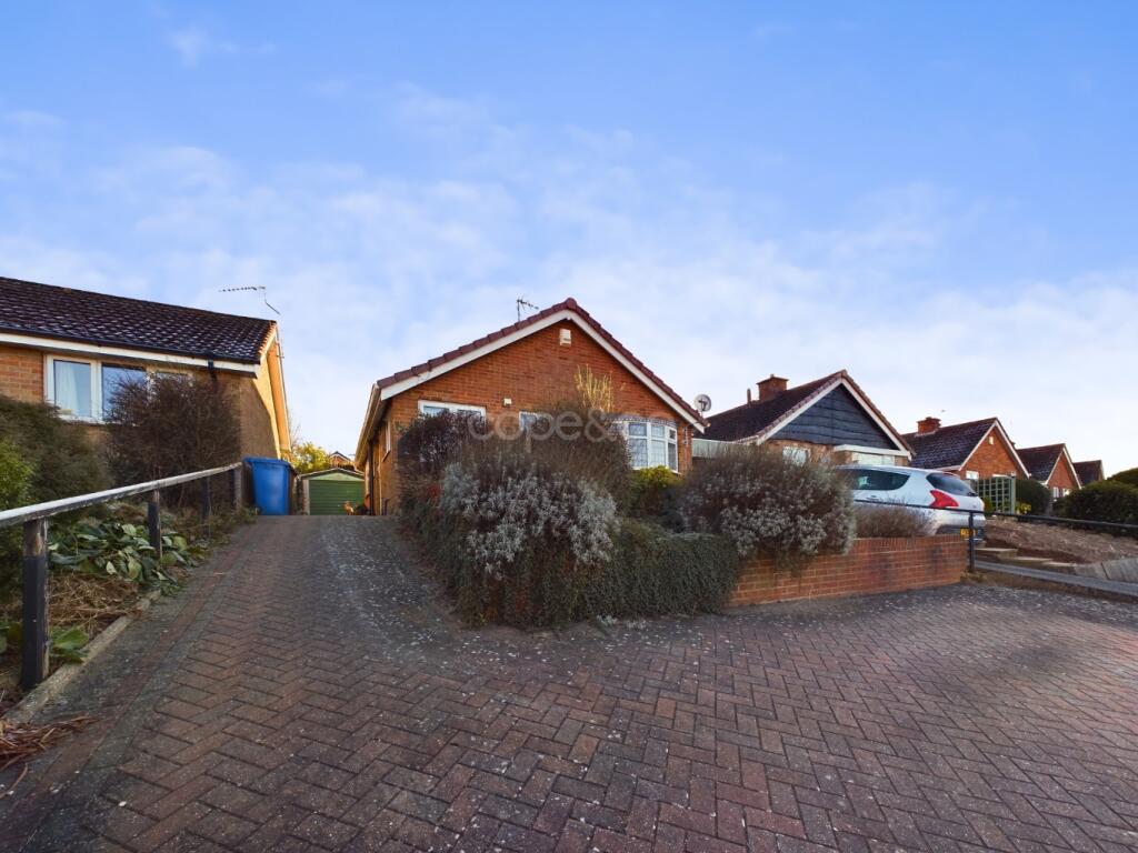 2 bed Bungalow for rent in Quarndon. From Professional Properties - Derby