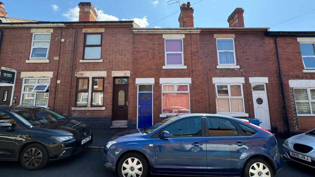 3 bed Mid Terraced House for rent in Mackworth. From Professional Properties - Derby