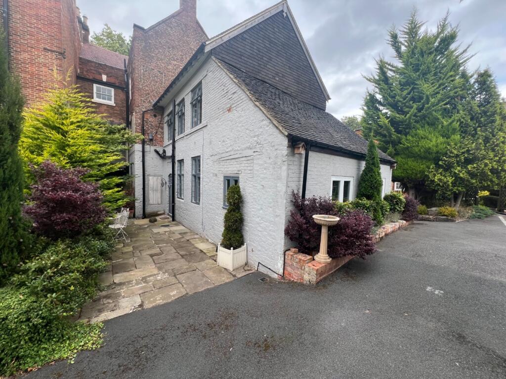 2 bed Mews for rent in Derby. From Professional Properties - Derby