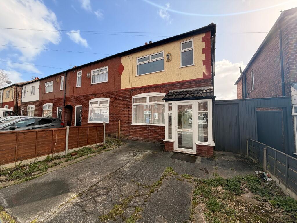 3 bed Semi Detached for rent in Stockport. From Property Genius - Manchester